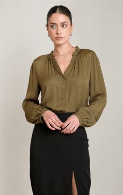 Chemisier en satin vert 3724