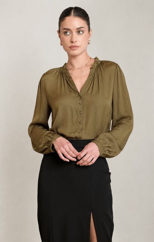 Chemisier en satin vert 3724
