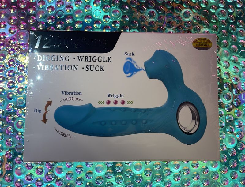 Digging Wriggle  Dildo(Red)