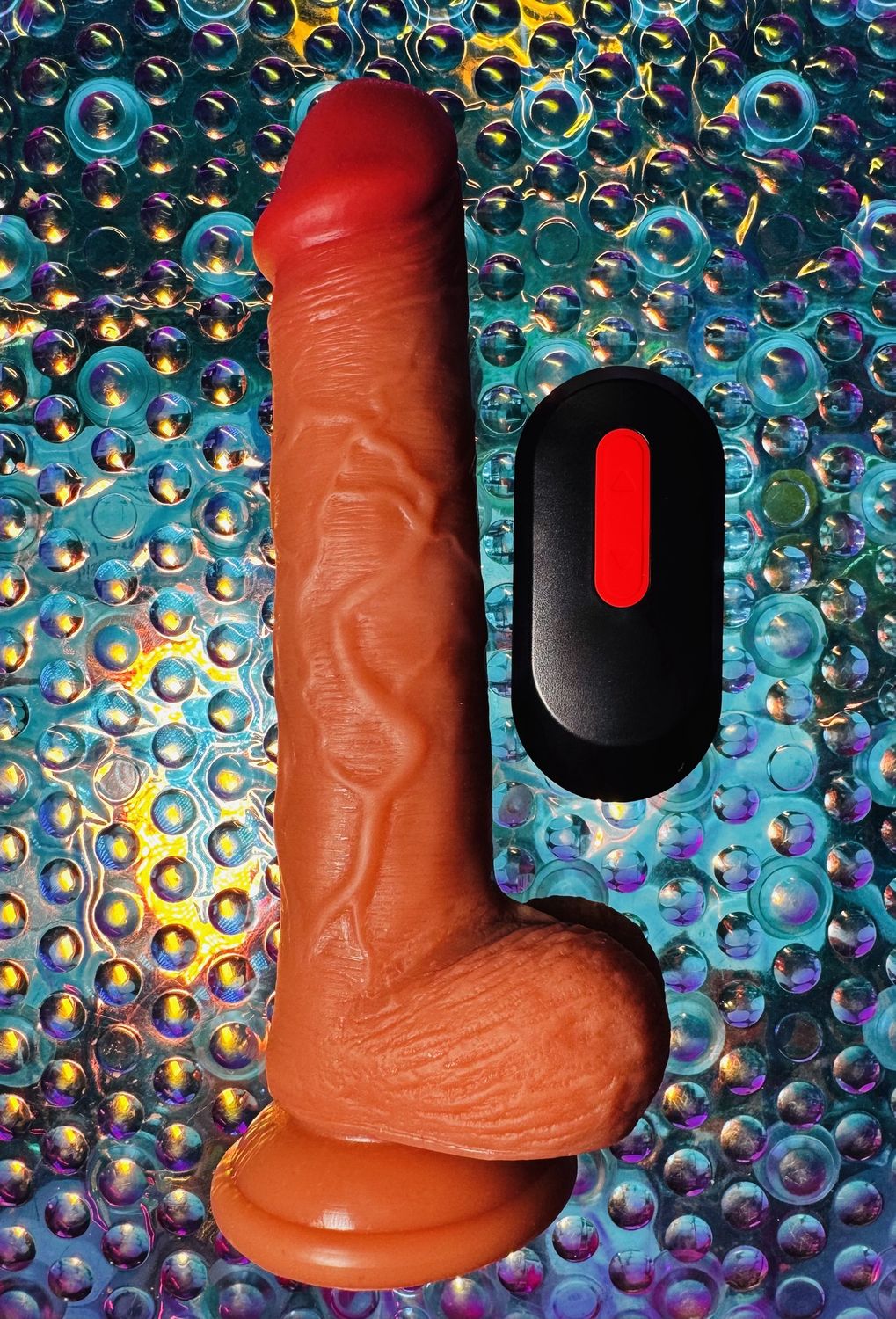 Oscar The Spraying Dildo