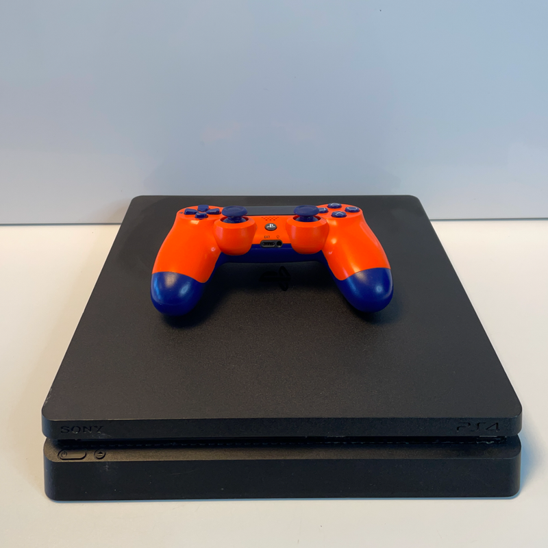 Sonmy Playstation 4 Slim 500GB Zwart + controller | Gebruikt