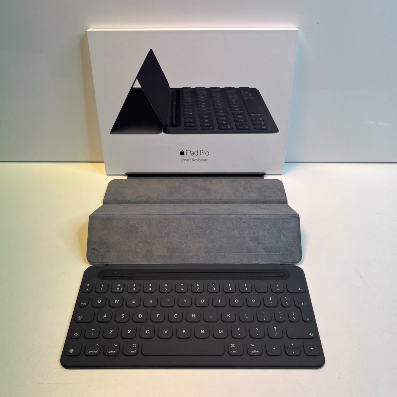 Apple Smart Keyboard iPad Pro 9.7-inch QWERTY | ZGAN!