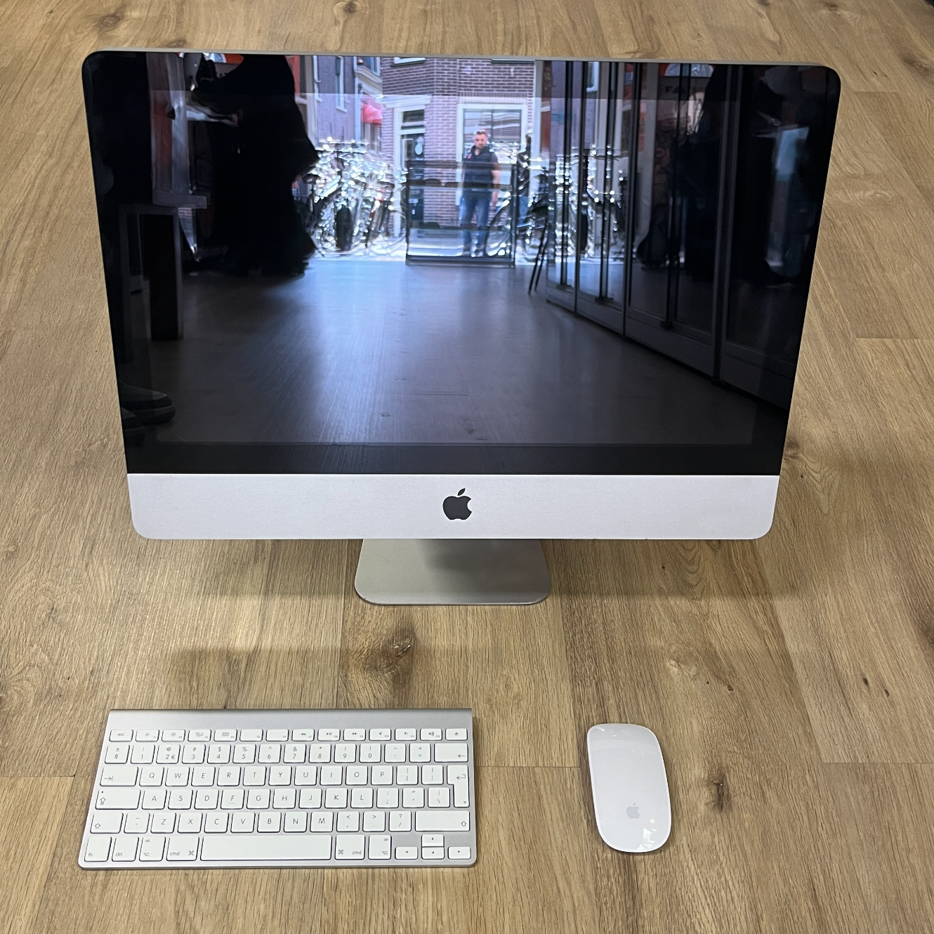 Apple iMac 21.5 Inch 2011 | i5 | 4GB | 256GB SSD | Nette staat