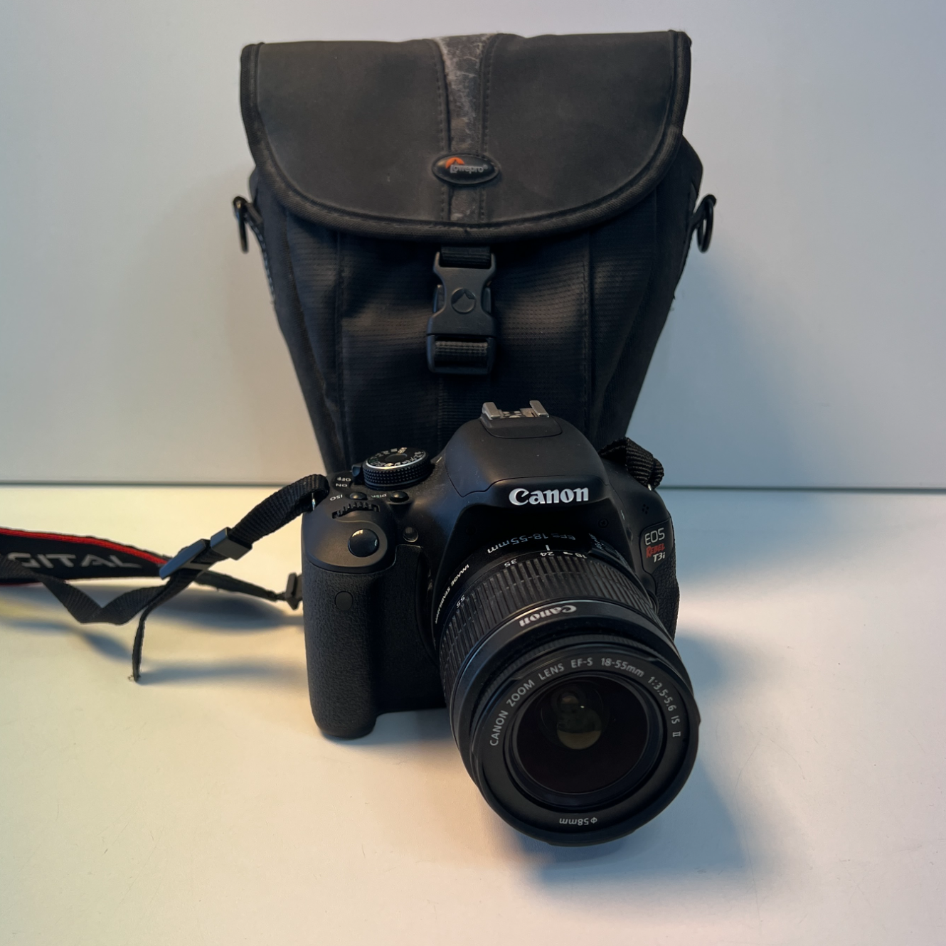 Canon EOS Rebel T3i spiegelreflexcamera | Met kitlens