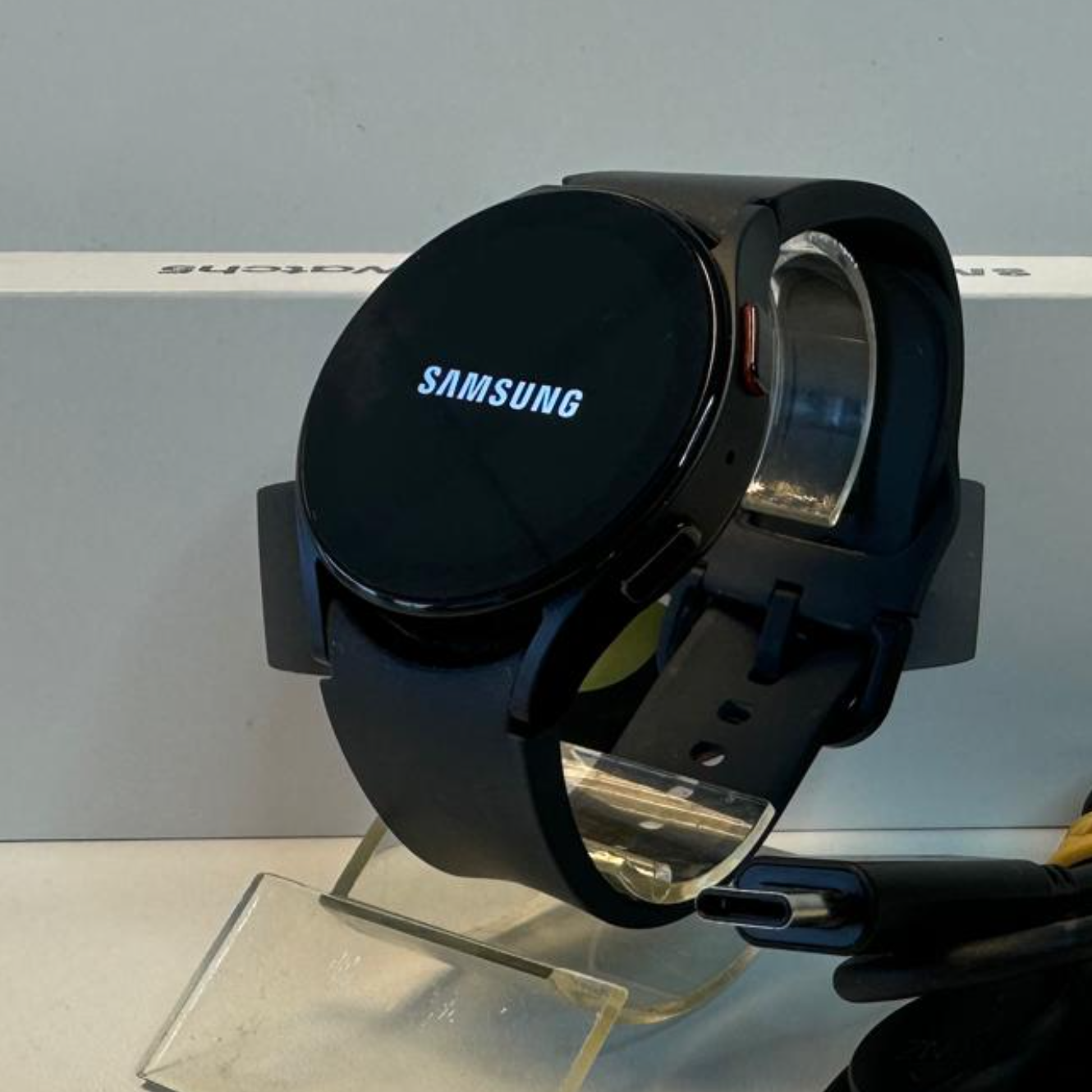 Samsung Galaxy Watch5 40MM LTE Zwart | Nette staat