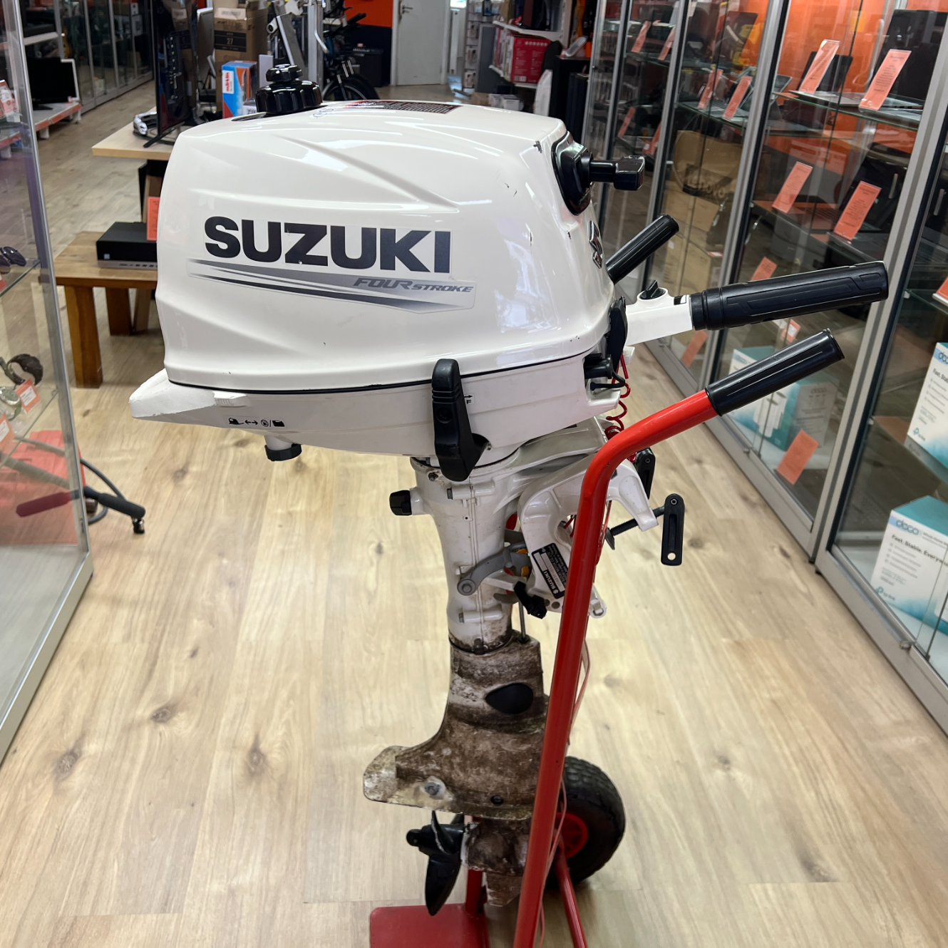 Suzuki 6PK Fourstroke wit | DF6A | 2019 | Nette Staat