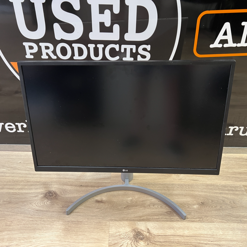 LG 27UL550 W 27 Inch 4K Monitor | nette staat