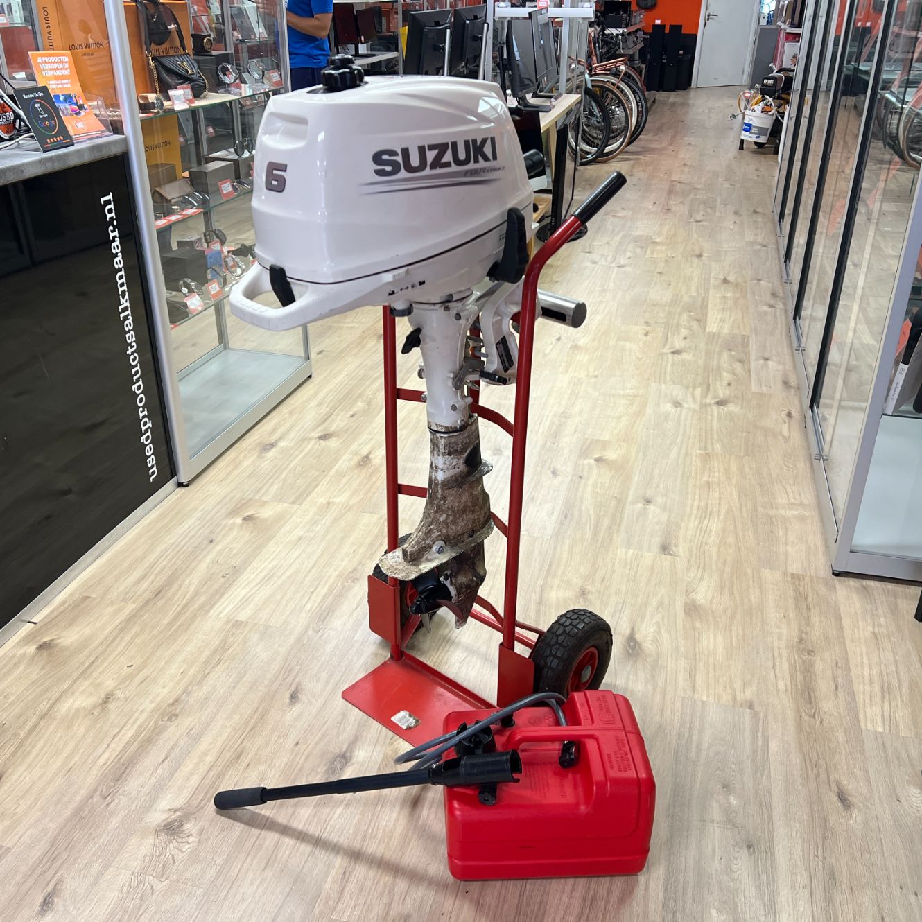 Suzuki 6PK Fourstroke wit | DF6A | Bouwjaar 2019 | Nette Staat