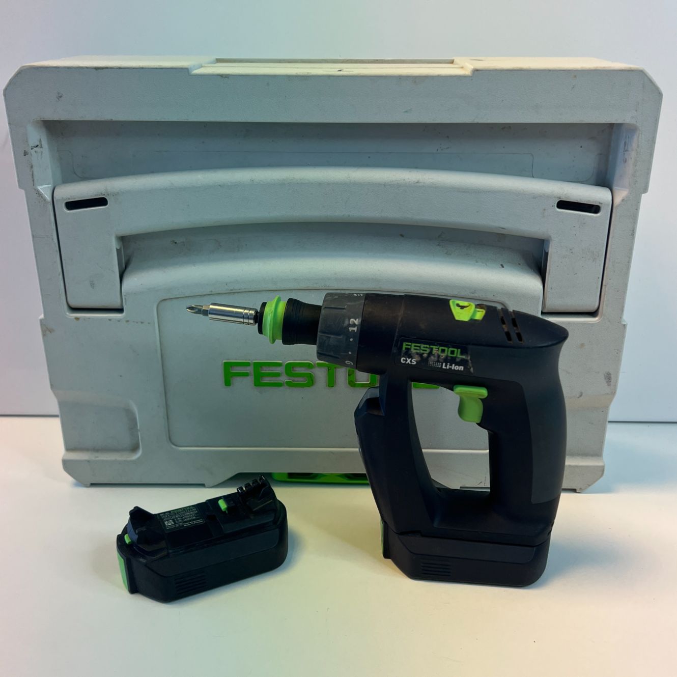 Festool CXS Li 10.8V Accu boormachine + 2 accu&#39;s en lader