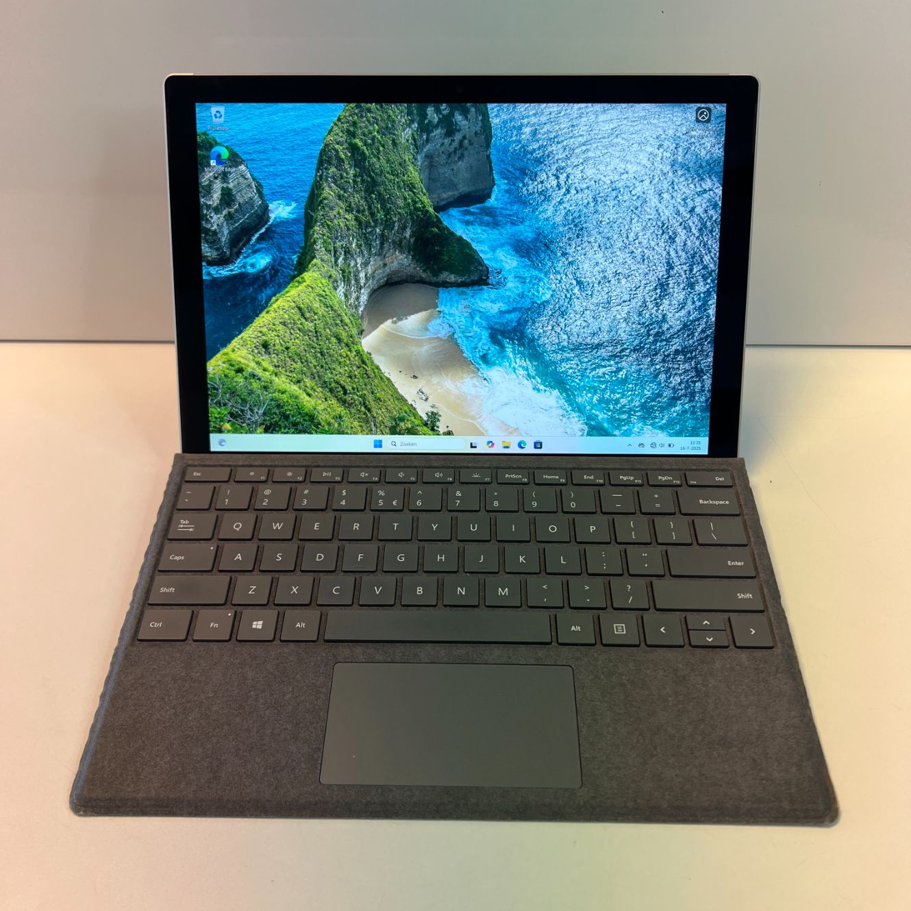 Microsoft Surface Pro 7 Plus + toetsenbord | i7 | 16GB | 512GB