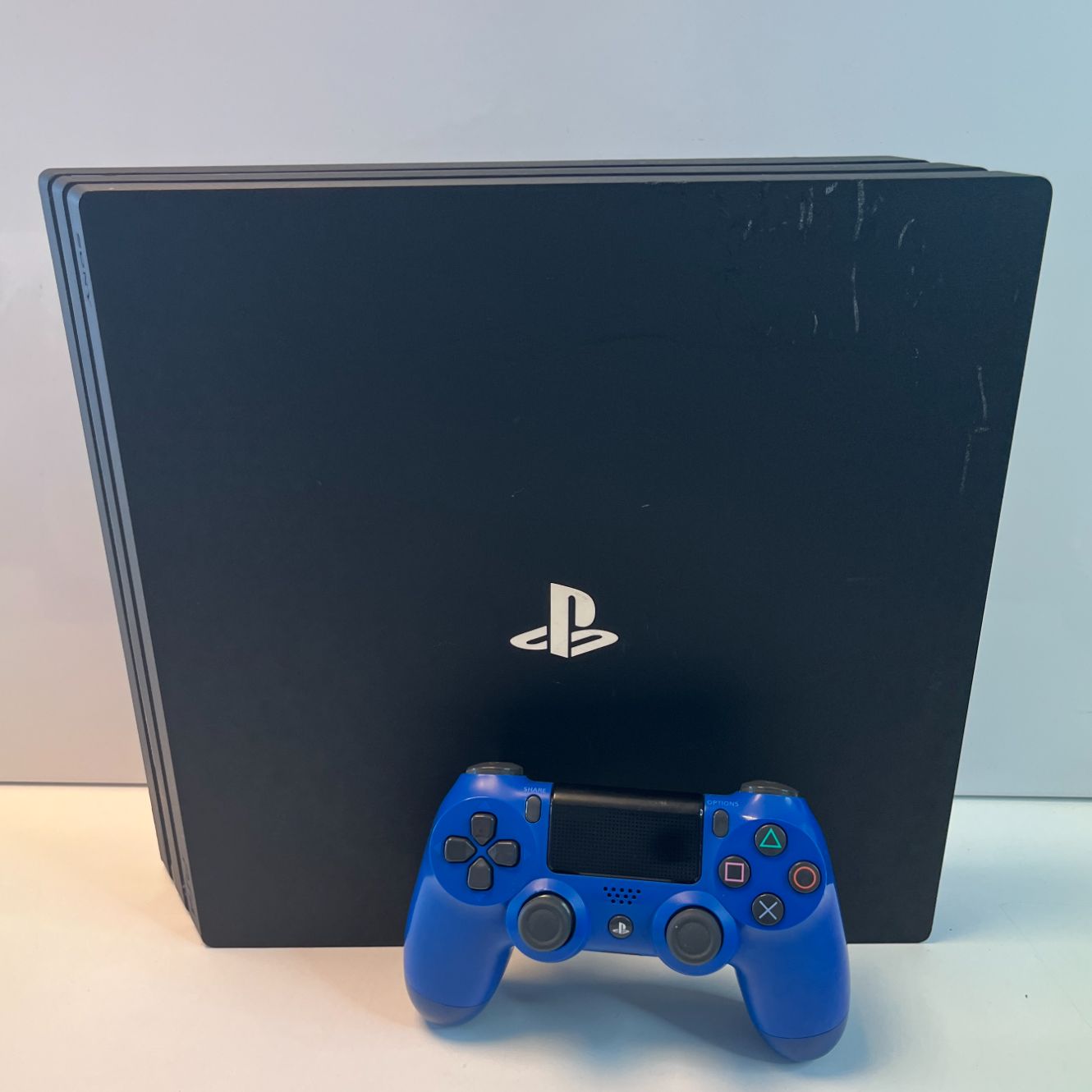 Sony Playstation 4 Pro 1TB Zwart + Controller | Gebruikt