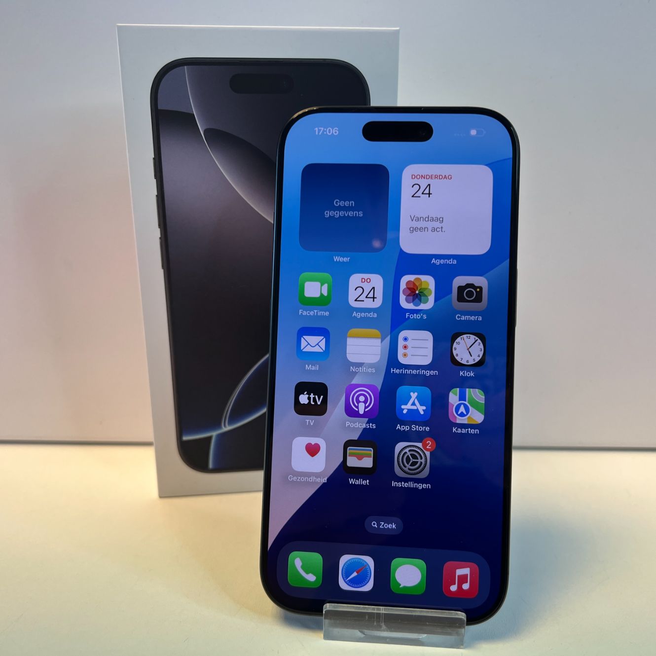 Apple iPhone 16 Pro 128GB Black titanium | 100% | Nieuwstaat