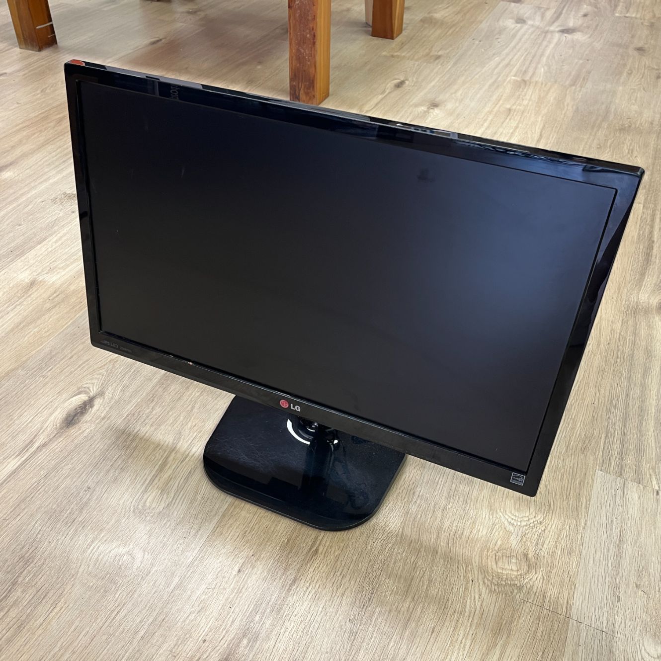 LG 23MP55H-P 23 Inch Monitor | Full-HD | Gebruikt