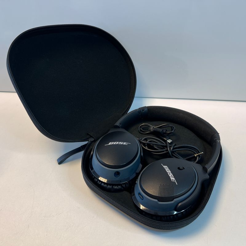 Bose AROUND-EAR WIRELESS HEADPHONES II zwart  | Nette staat!