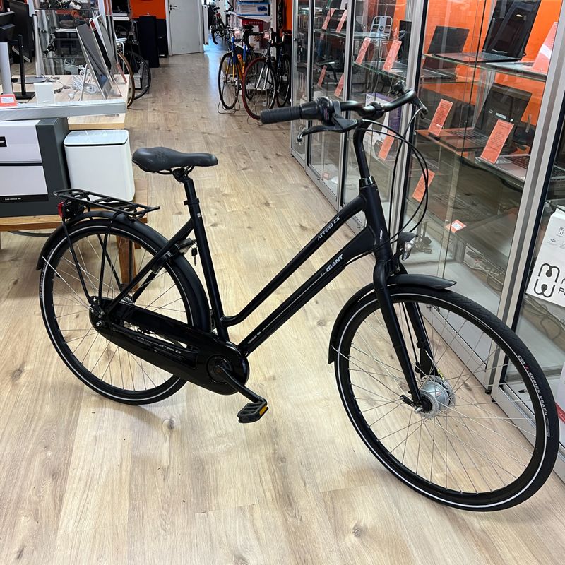 Giant Attend C5 DamesFiets | Zeer Nette staat