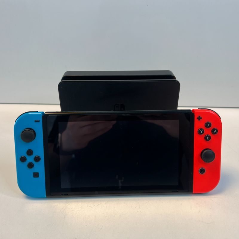 Nintendo Switch 2019 32GB Rood blauw + oplader