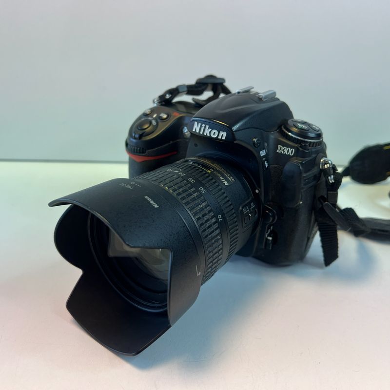 Nikon D300 + 18-70mm AF-S Nikkor 3.5-4.5G ED | Gebruikt