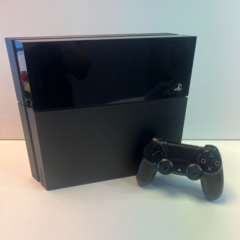 Sony Playstation 4 + controller | Gebruikt