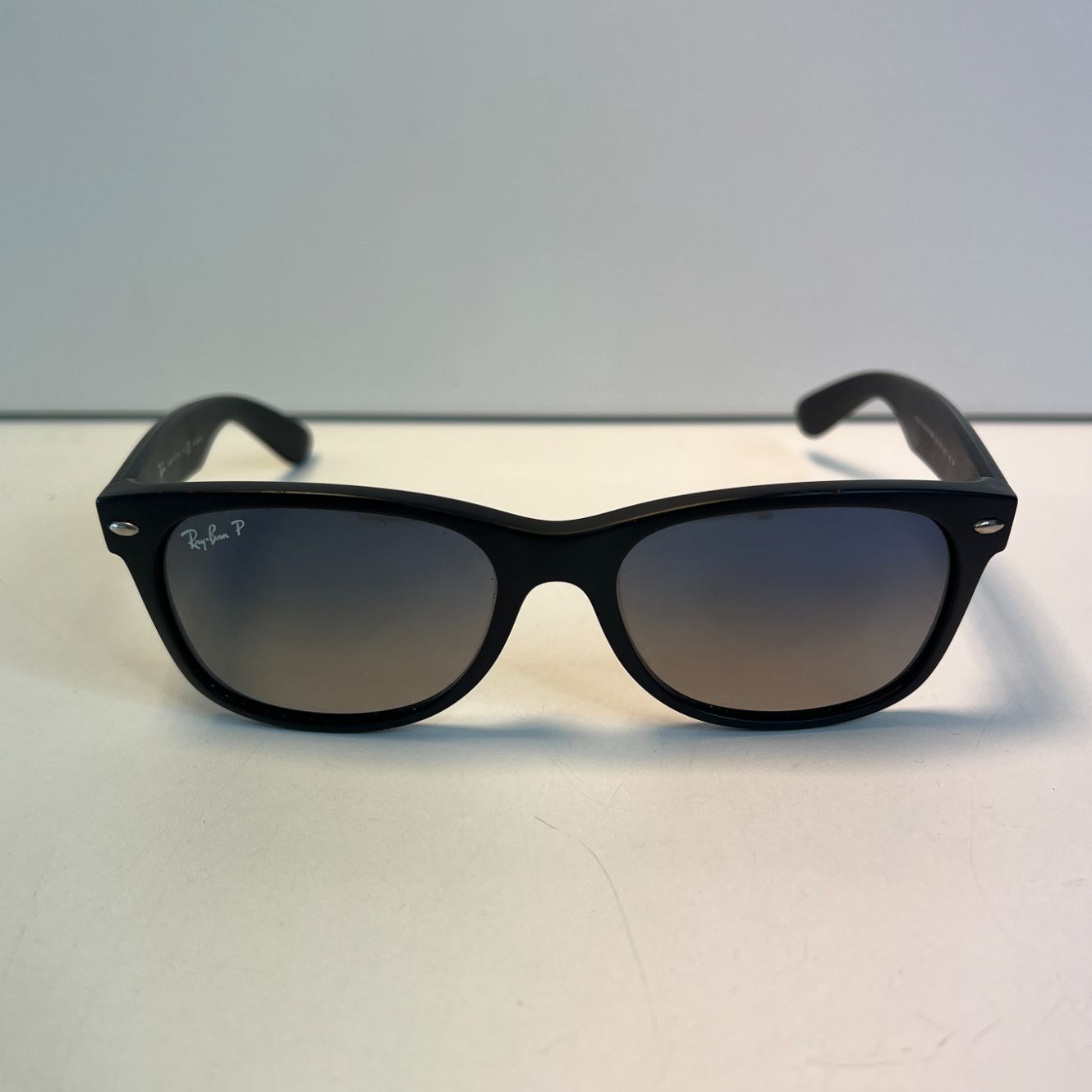 Ray-Ban NEW WAYFARER RB2132 | Nette staat