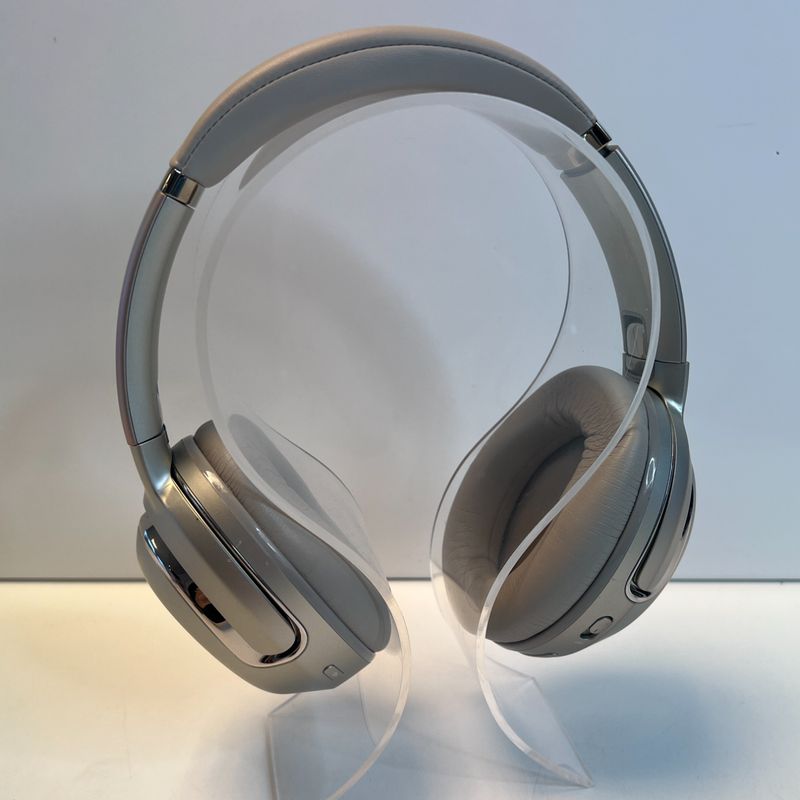 JBL Tour One M2 Champagne | Nette staat