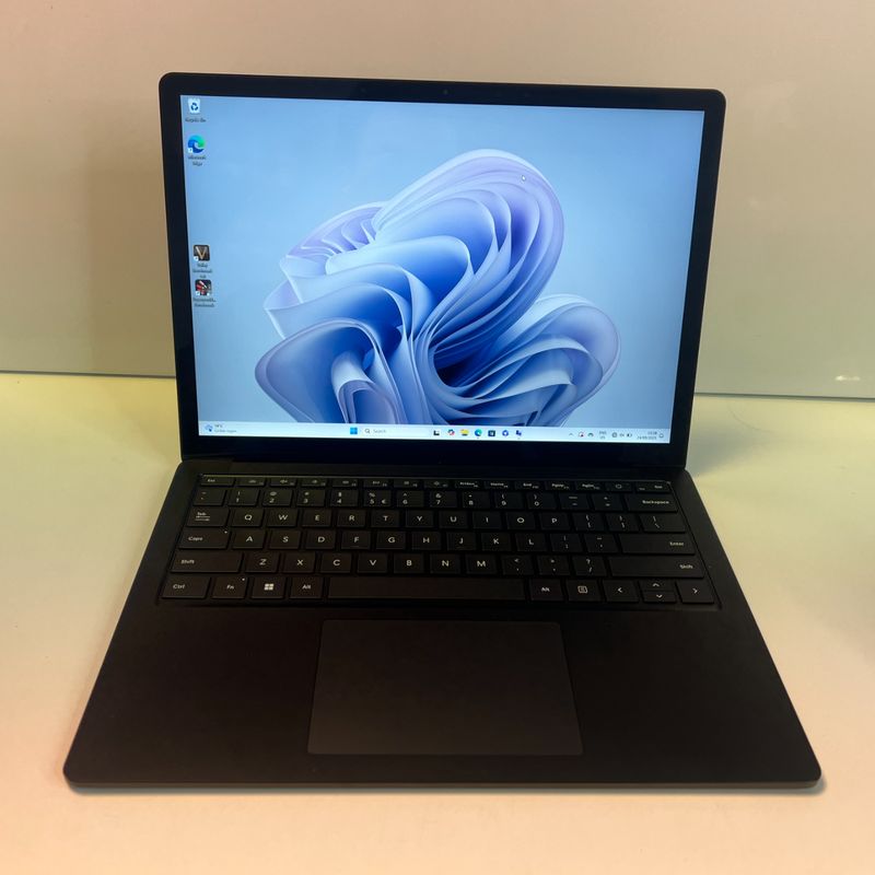 Microsoft Surface Laptop 4 | Ryzen 7 | 16GB | 512GB