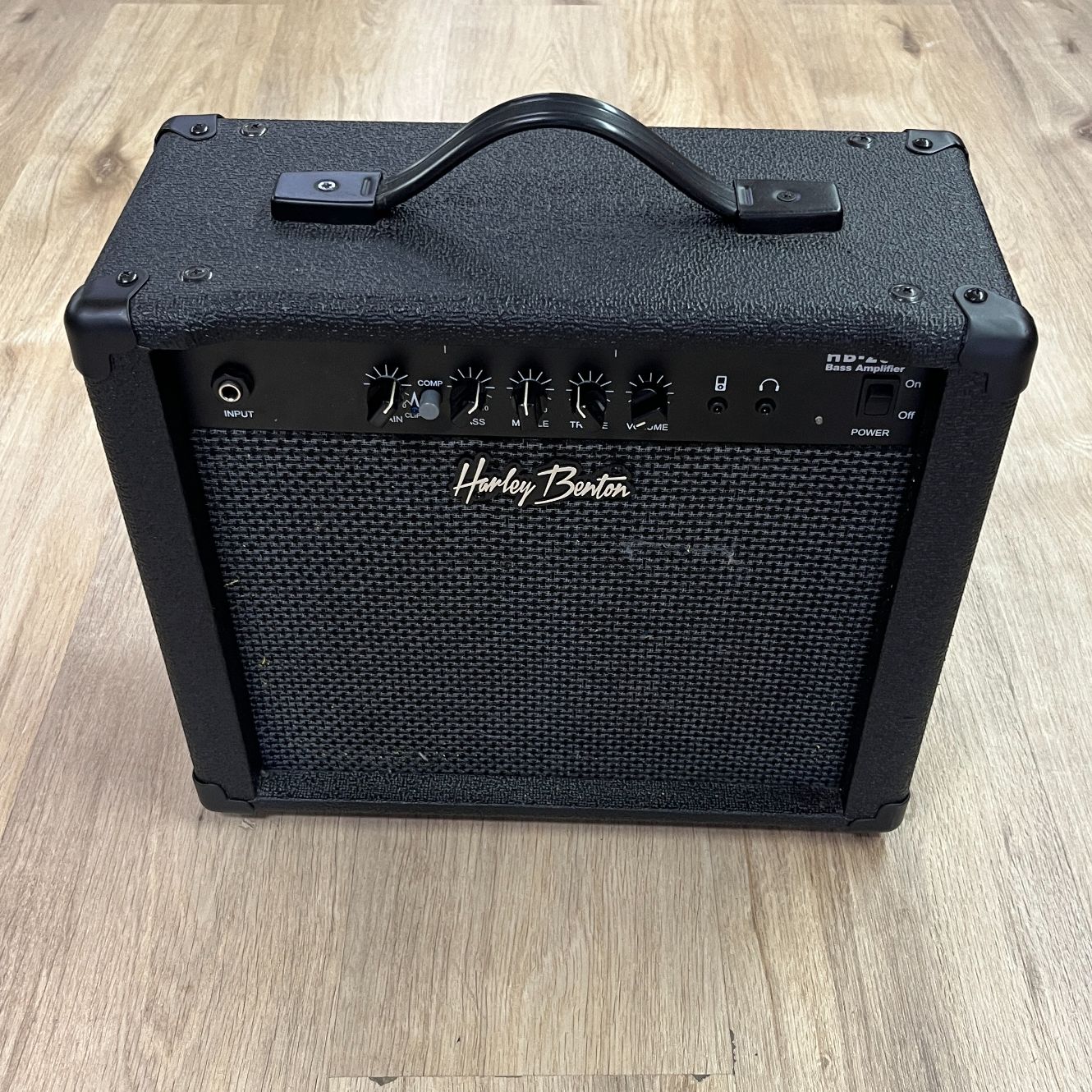 Harley Benton HB-20B Gitaarversterker | Nette staat