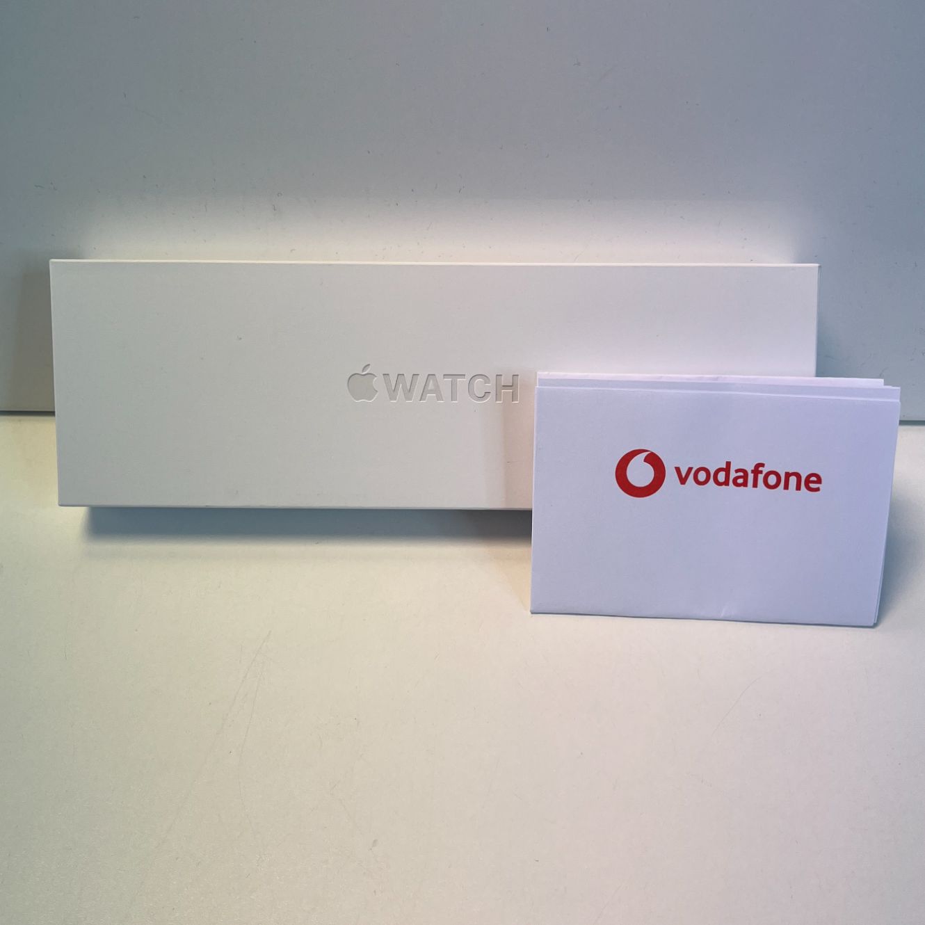 Apple Watch Series 11 Goud Titanium + Cellular 42mm | NIEUW!