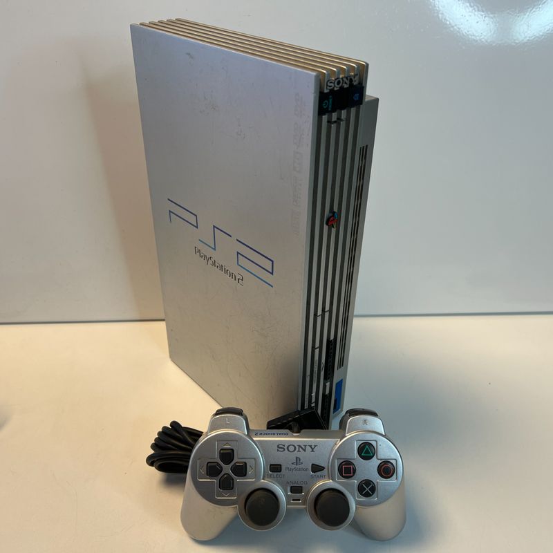 Sony Playstation 2 silver + Controller | Gebruikt