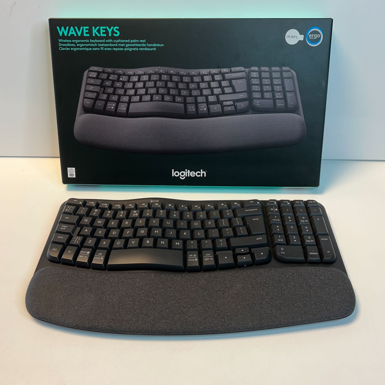 Logitech Wave Keys Bluetooth Keyboard | Zeer nette staat !