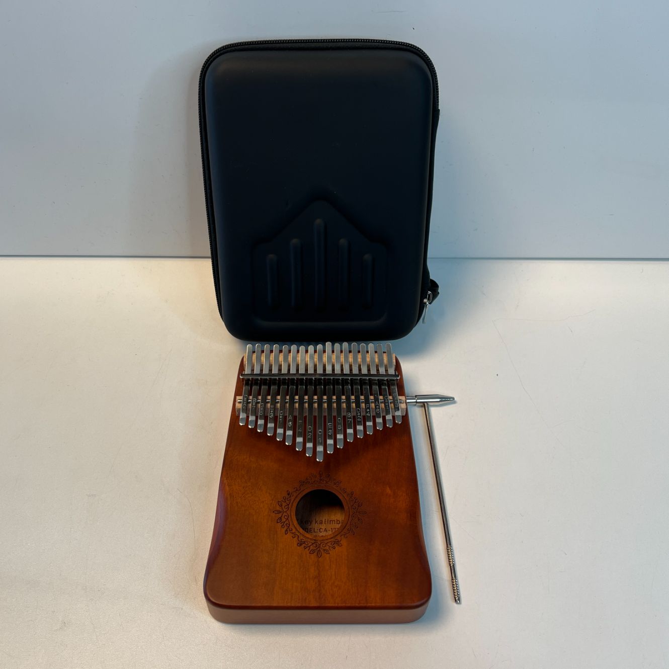 Kalimba Duimpiano 17 Tonen- met Muziekboek en Accessoires