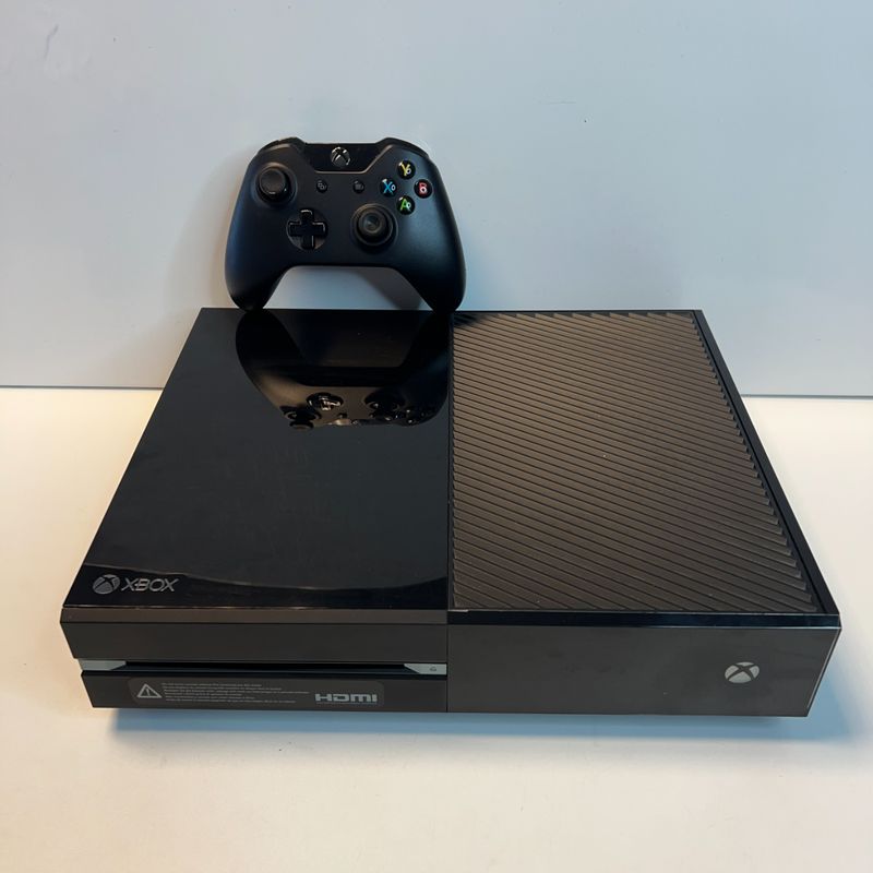 Xbox One 500GB Zwart + controller | Gebruikt