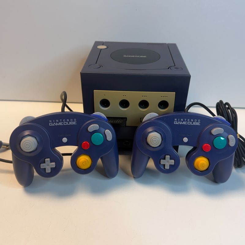 Nintendo Gamecube Paars + 2 Controllers + Gameboy Player