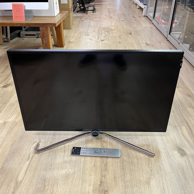Loewe Bild 1.32 Full-HD SMART TV + afstandsbediening