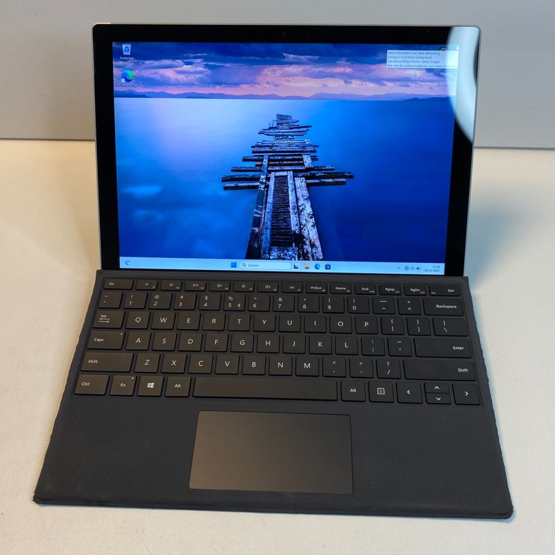 Microsoft Surface Pro 7 | Incl. toetsenbord | Nette staat