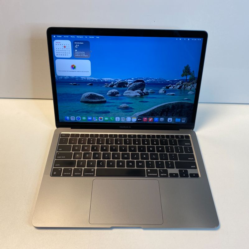 Apple Macbook Air 13 Inch 2020 | M1 | 8GB | 256GB | 410Cycl