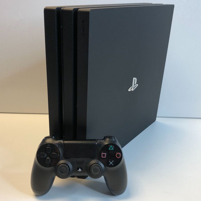 Sony Playstation 4 Pro 1TB + Controller | Nette Staat!