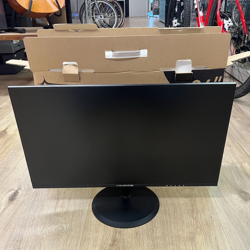 Minfire MF24X3AC 24" Monitor | Zeer Nette Staat