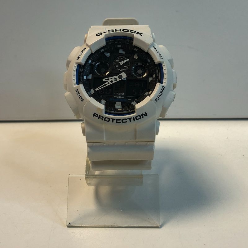 G-Shock GA-100B Herenhorloge Wit | Gebruikt