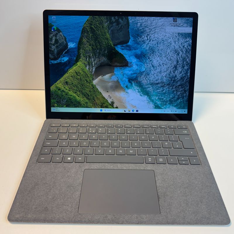 Microsoft Surface Laptop 4 Zwart | 8GB | 256GB | Nette Staat