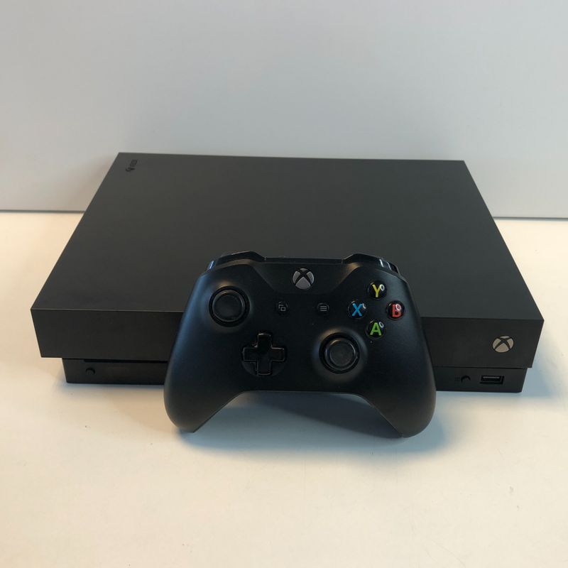 Microsoft Xbox One X 1TB Zwart + Controller | Nette Staat