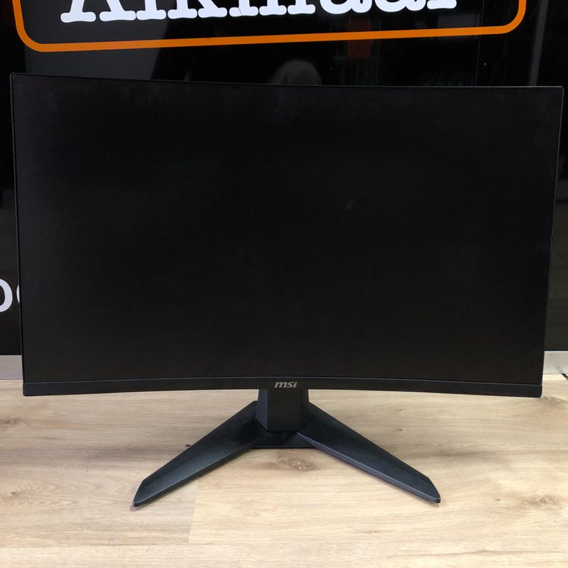 MSI MAG 27C6F Zwart 27 Inch curved Gaming monitor