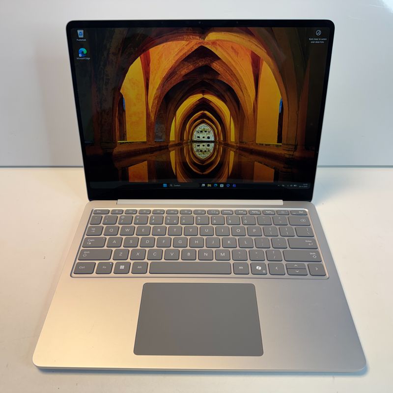 Microsoft Surface Laptop 7 Copilot+ PC Snapdragon | 13 inch