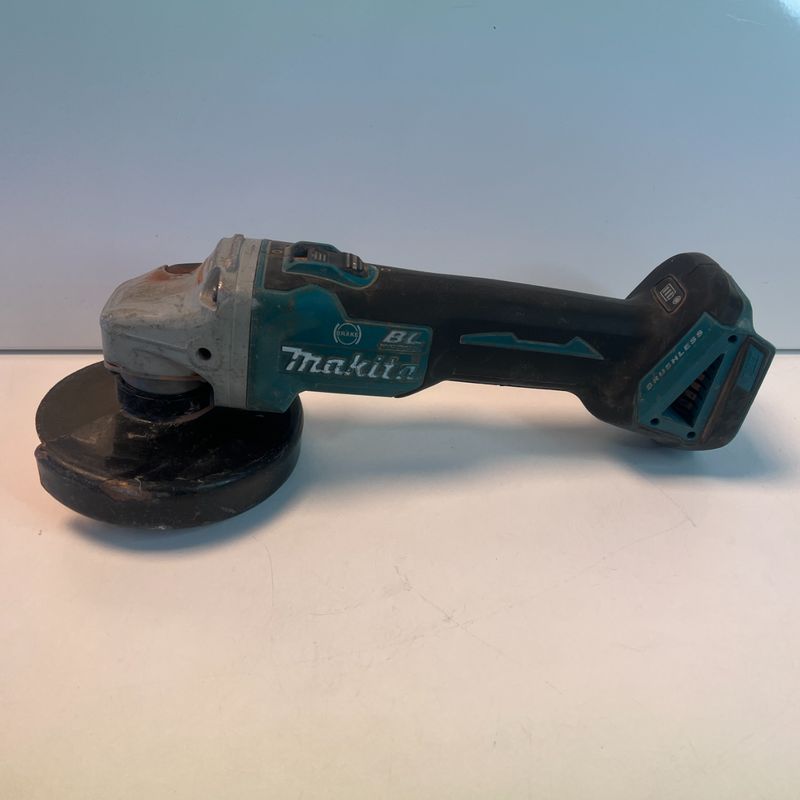 Makita DGA506 Haakse Slijper Body | Gebruikt