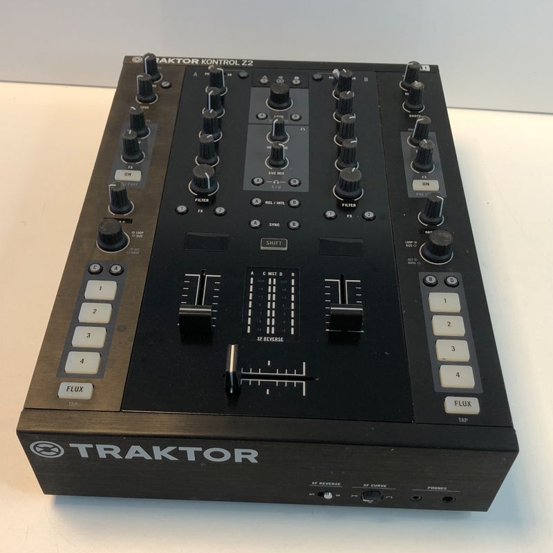 Traktor Kontrol Z2 DJ Mixer | Nette Staat