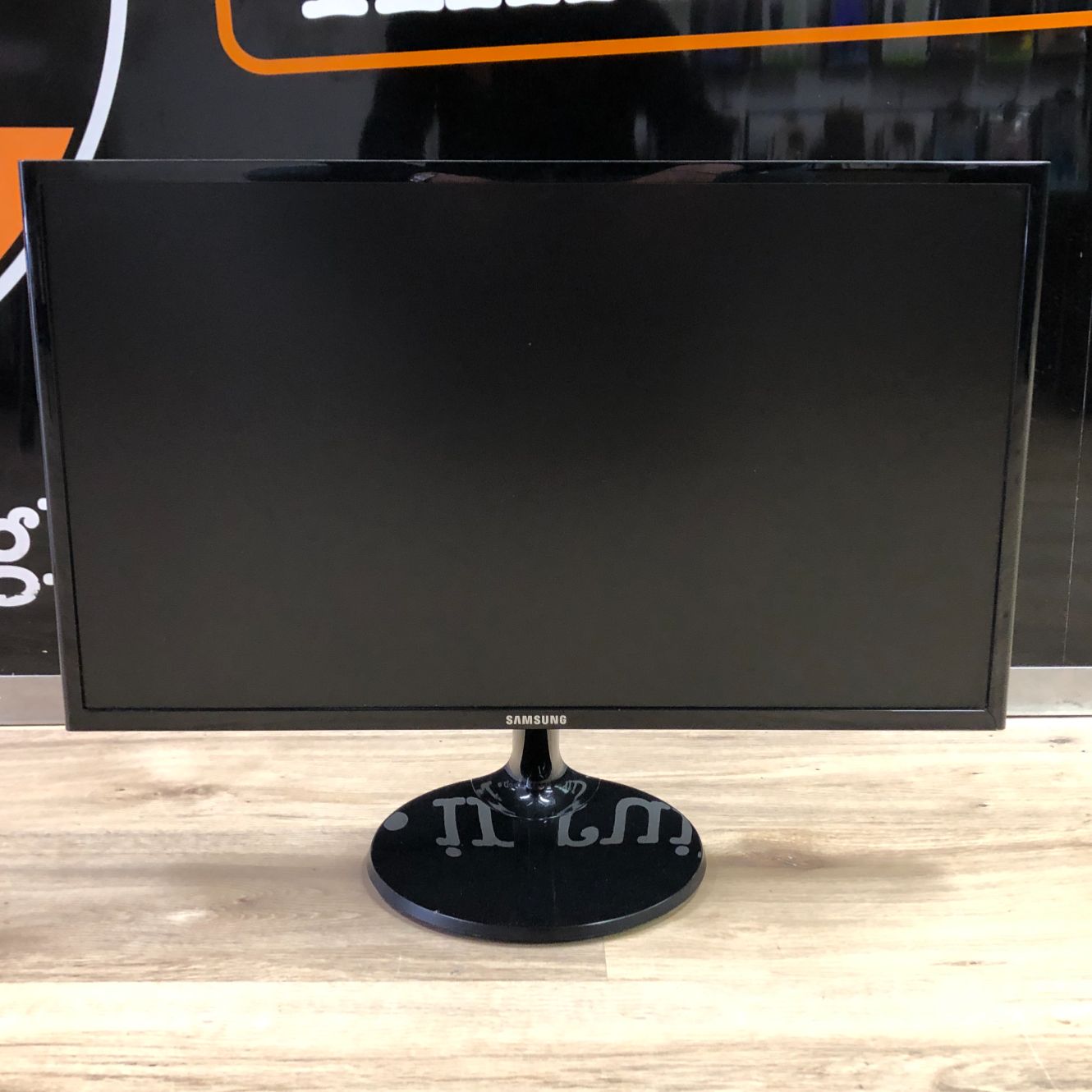 Samsung S24F350FHU 24 Inch HD Monitor | Nette staat
