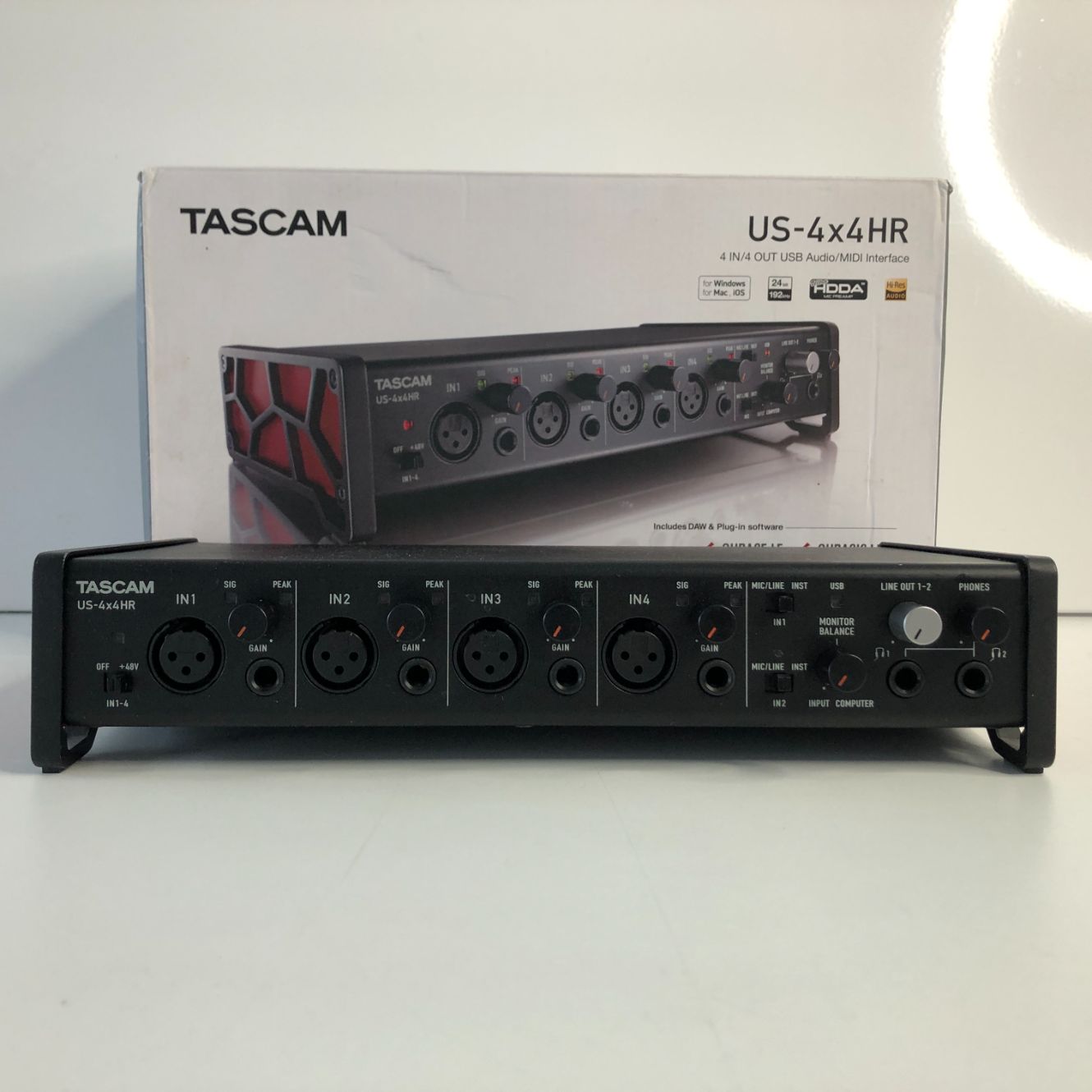 TASCAM US-4x4 HR USB Audio interface | Nette Staat