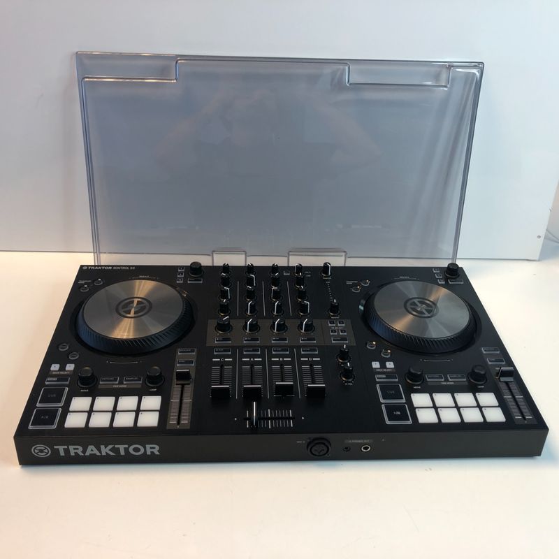 Traktor Kontrol S3 DJ-Controller + Traktor Code! + Hardcover