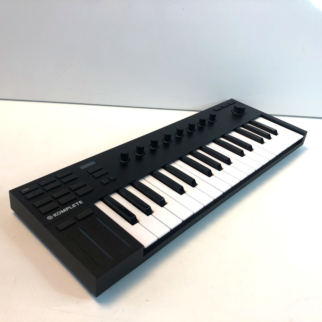 Native instruments Komplete kontrol m32 | Nette Staat