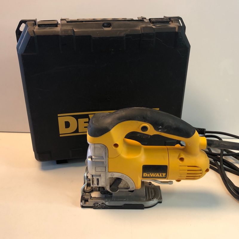 Dewalt DW331 Decoupeerzaag | Nette staat!