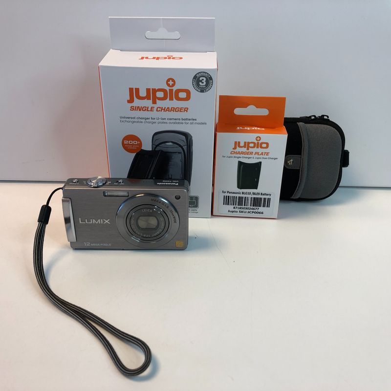 Panasonic Lumix DMC-FX550 Camera + Oplader | Gebruikt